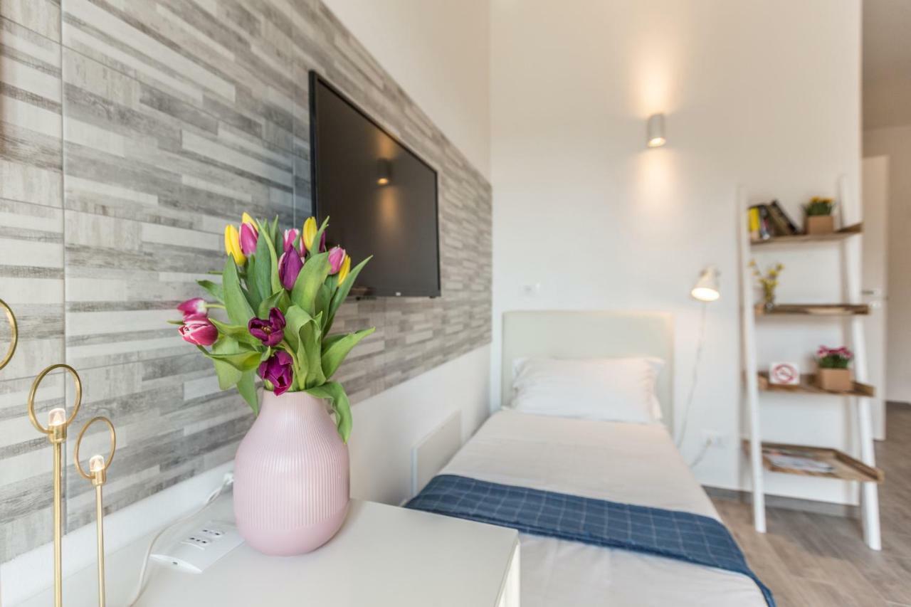 Central City Rooms Executive Suite Bolonha Exterior foto